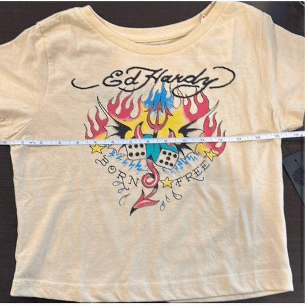 NWT Ed‎ Hardy Graffiti Crop Top Size Large